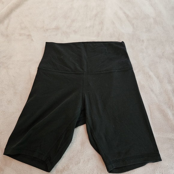 align shorts - Picture 1 of 3